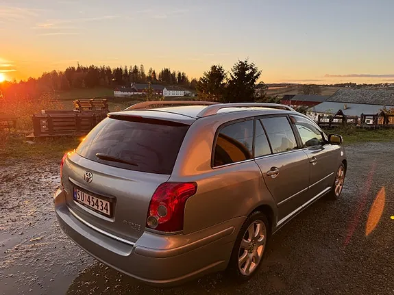 Toyota Avensis 2007 photo 5