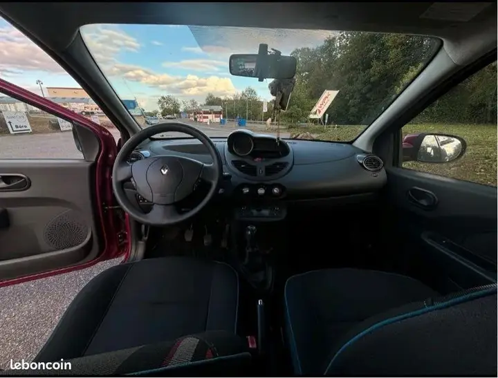 Renault Twingo 2012 photo 2