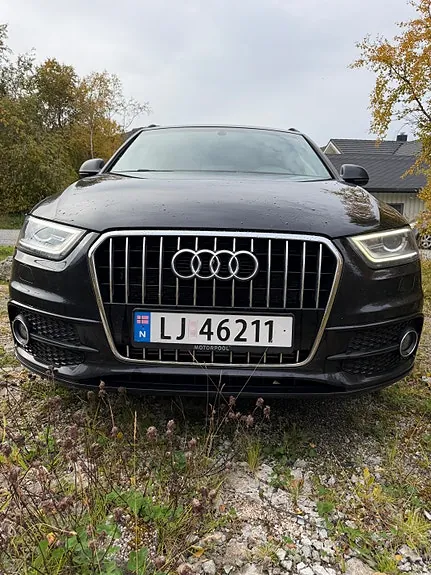 Audi Q3 2012 photo 2