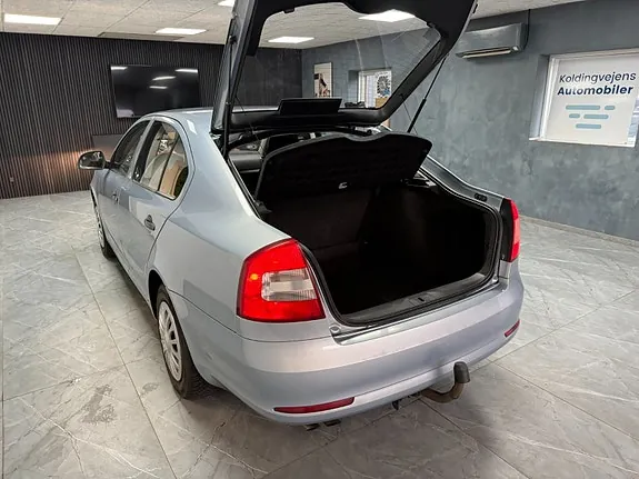 Skoda Octavia 2009 photo 5