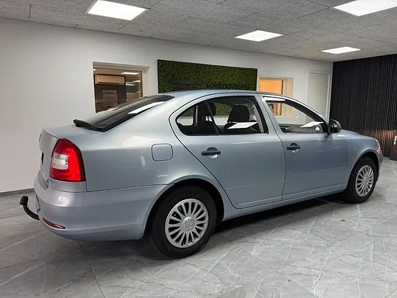 Skoda Octavia 2009 photo 4