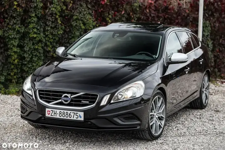 Volvo V60 2011 photo 2