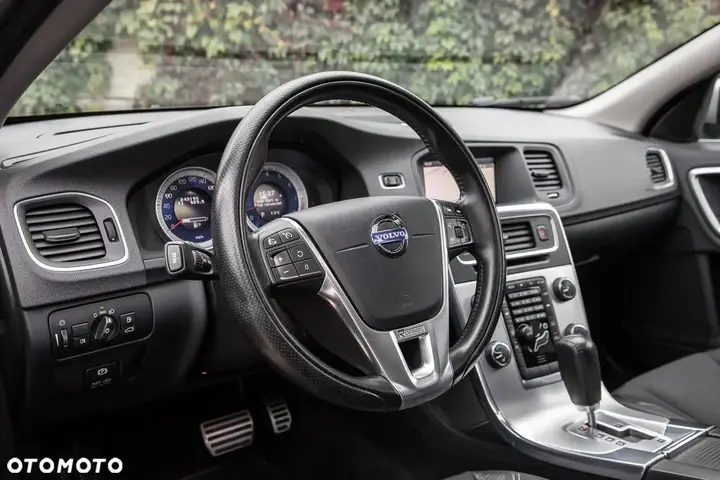Volvo V60 2011 photo 5