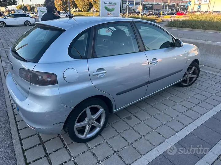 Seat Ibiza 2008 photo 4