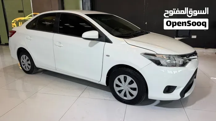 Toyota Yaris 2015 photo 3