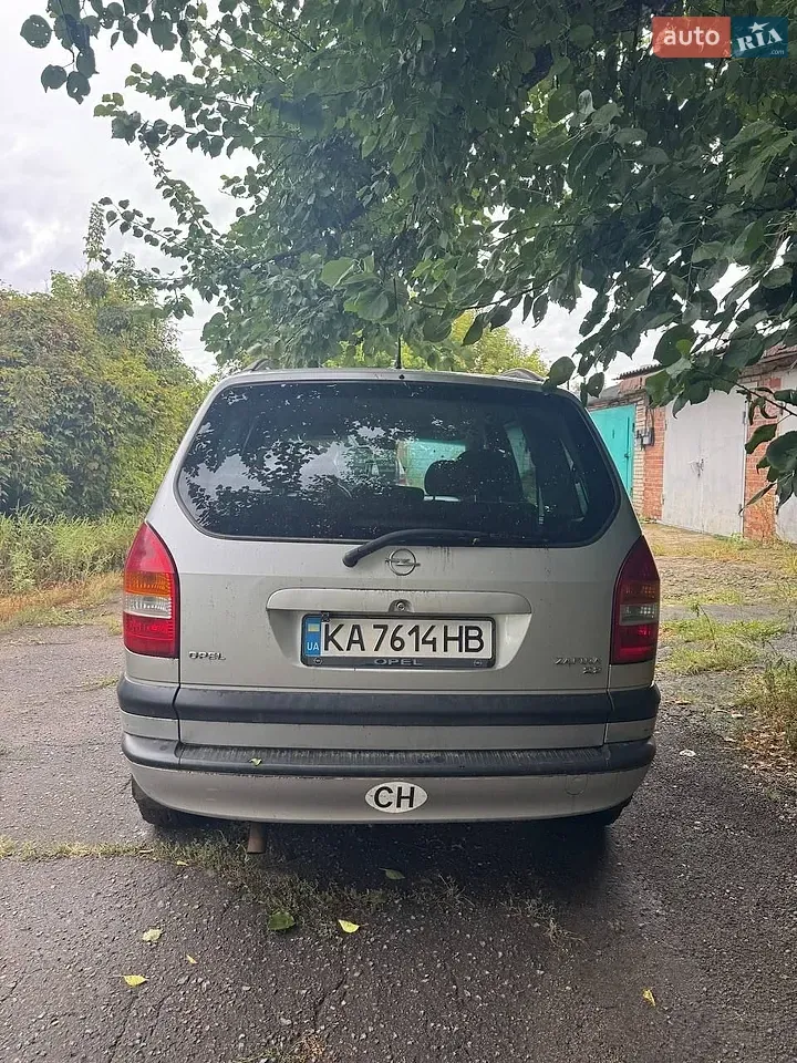 Opel Zafira 2001 photo 2