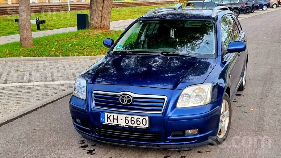 Toyota Avensis 2005 photo 2