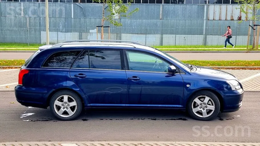 Toyota Avensis 2005 photo 4
