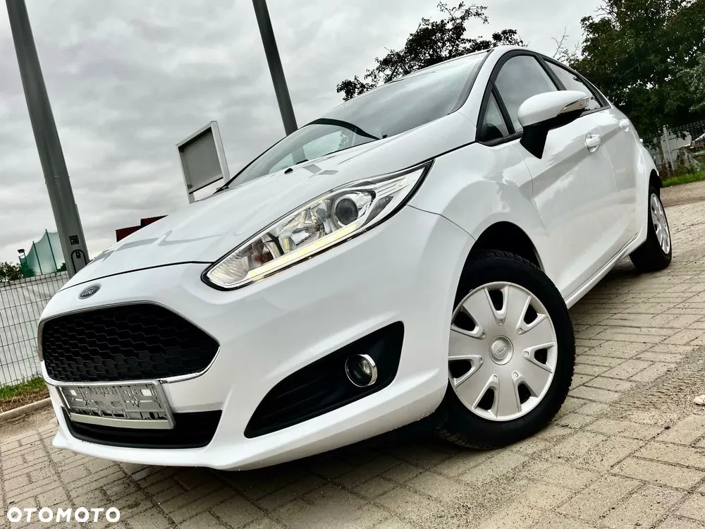 Ford Fiesta 2016 photo 2
