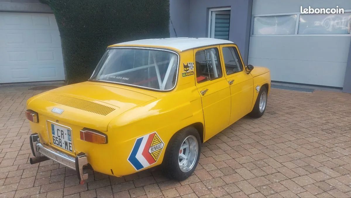 Renault 8