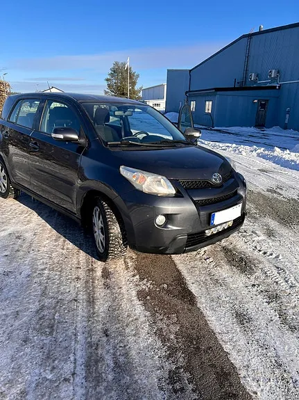 Toyota Urban Cruiser 2010 photo 2