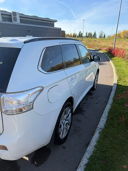 Mitsubishi Outlander 2014 photo 3