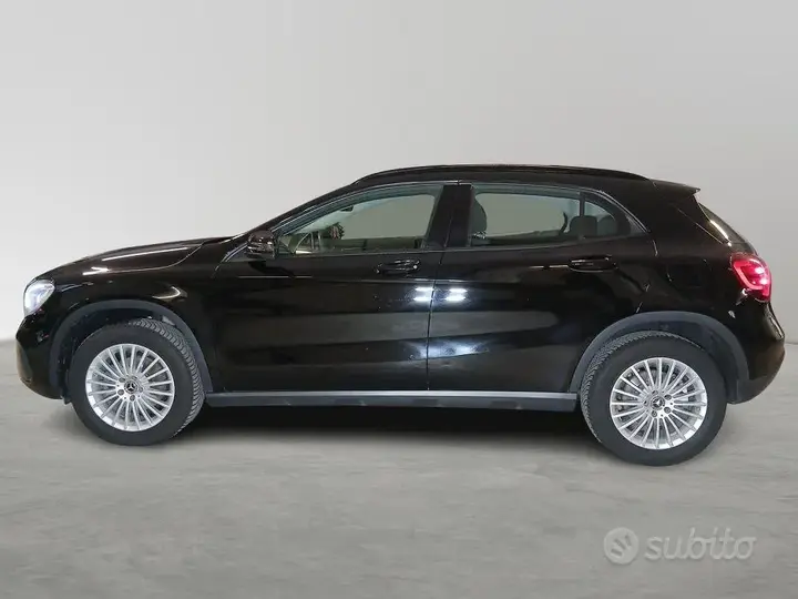 Mercedes-Benz Gla 2019 photo 3