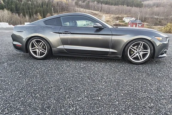 Ford Mustang 2017 photo 2