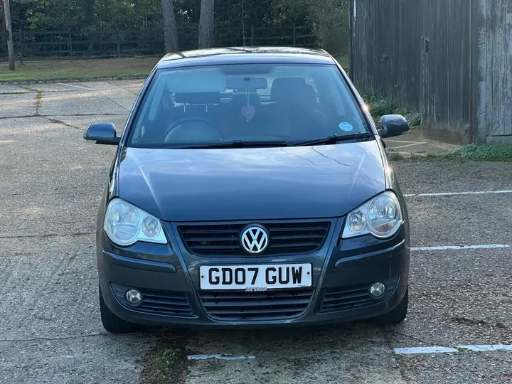 Volkswagen Polo 2007 photo 2