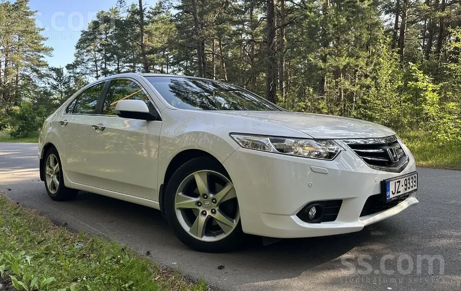 Honda Accord 2015 photo 2