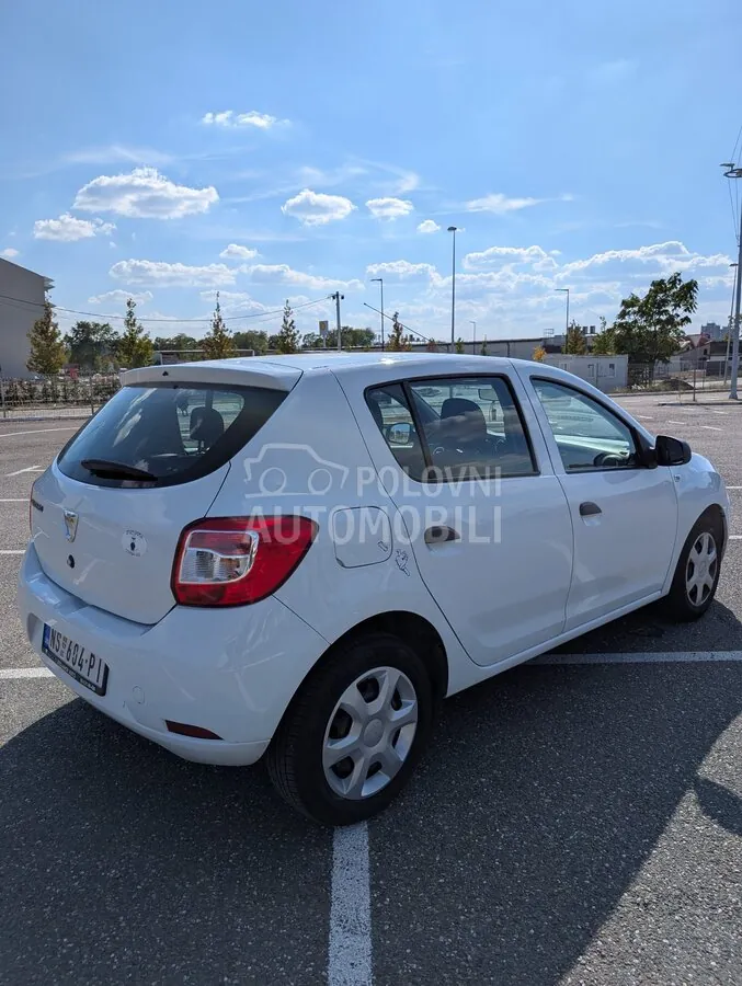Dacia Sandero 2015 photo 4