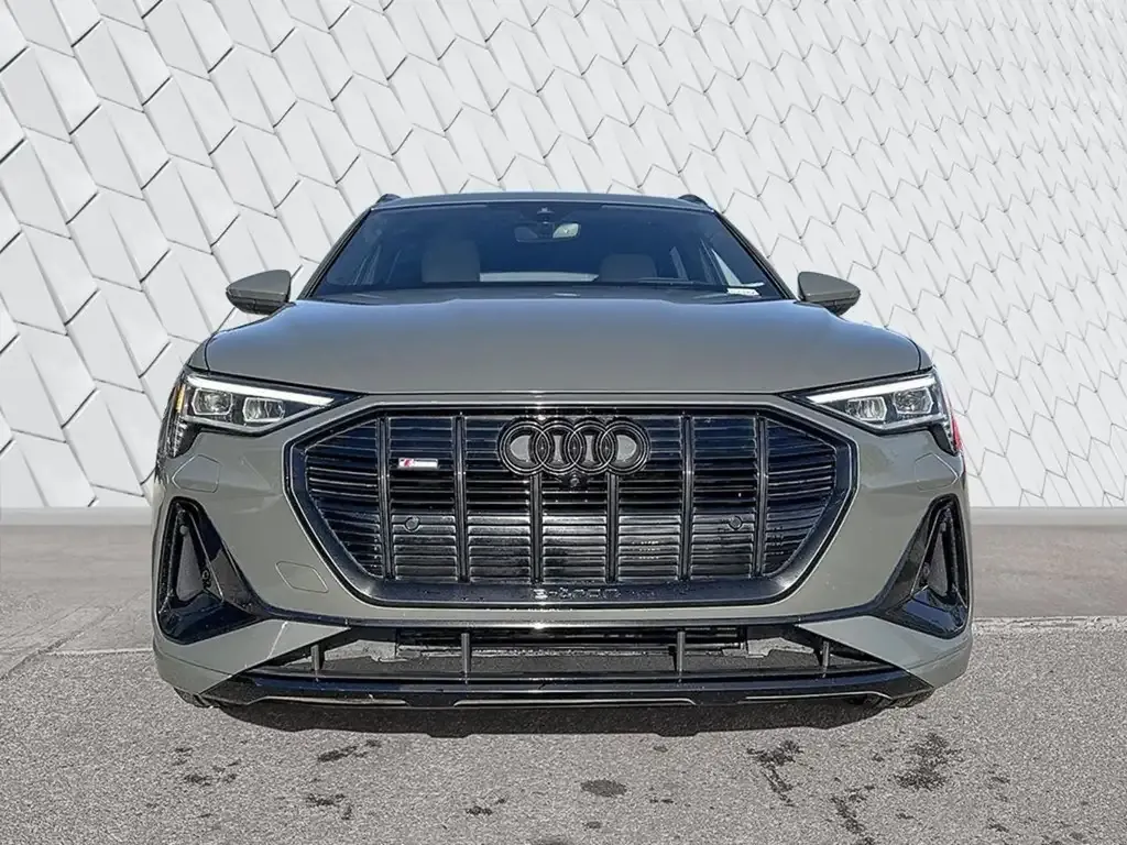 Audi E-Tron 2023 photo 2