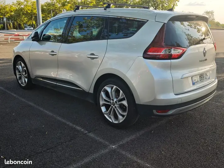 Renault Grand Scenic 2018 photo 3