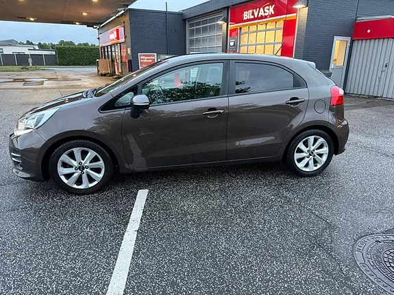 Kia Rio 2016 photo 3