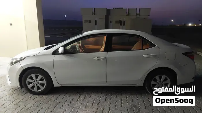 Toyota Corolla 2015 photo 2