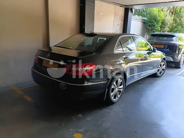 Mercedes-Benz E200 2010 photo 4