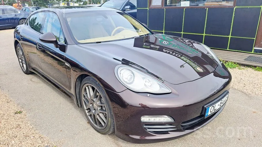 Porsche Panamera 2012 photo 3
