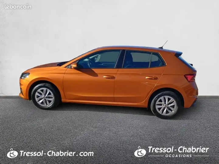 Skoda Fabia 2023 photo 2