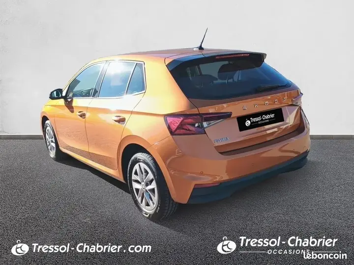 Skoda Fabia 2023 photo 3