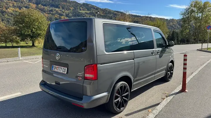 Volkswagen T5 2013 photo 2