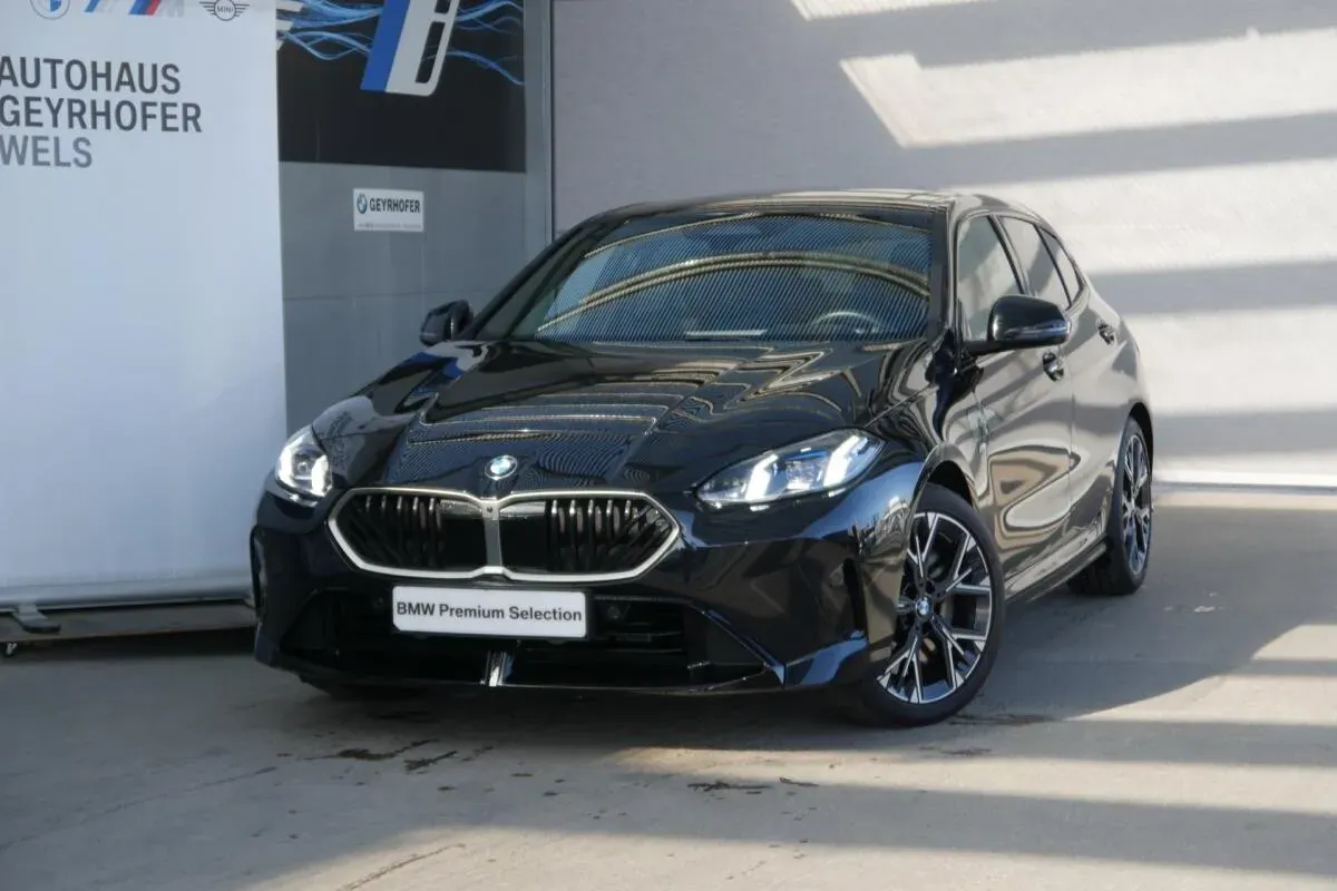 BMW 1 Series 2024 photo 2