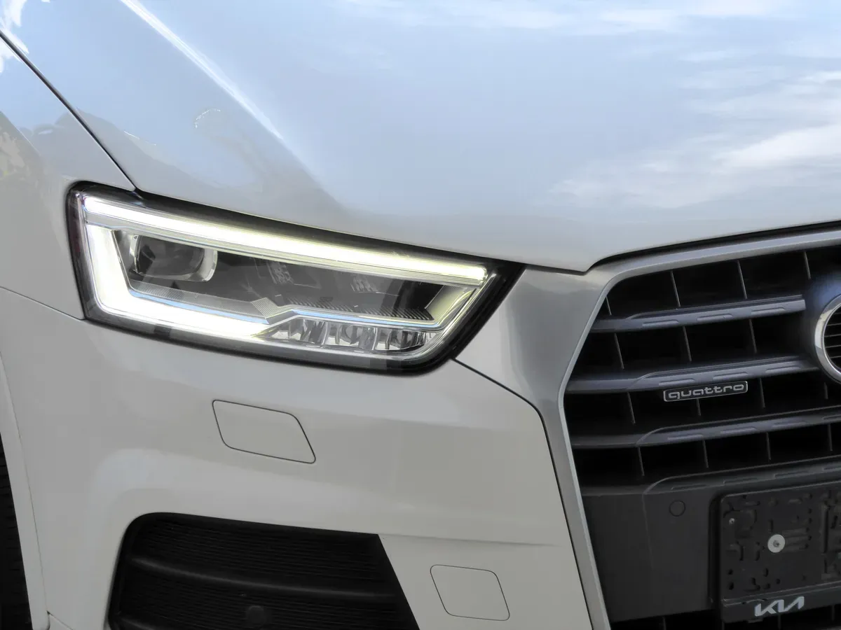 Audi Q3 2016 photo 3