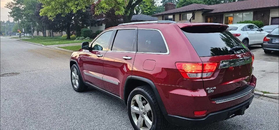 Jeep Grand Cherokee 2012 photo 3
