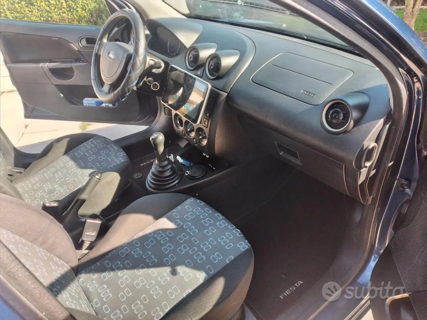 Ford Fiesta 2005 photo 5