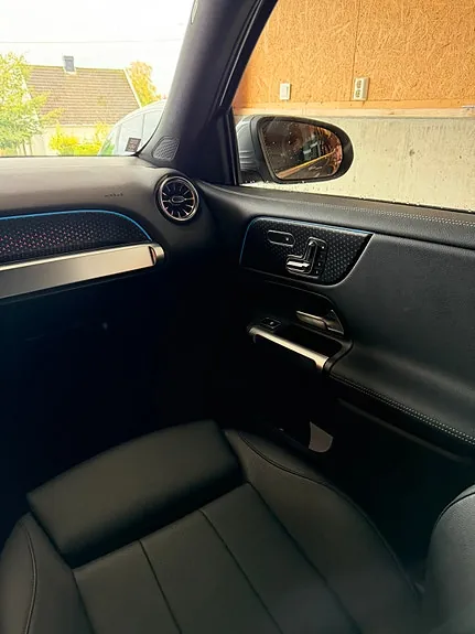 Mercedes-Benz Eqb300 2026 photo 4