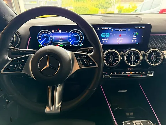 Mercedes-Benz Eqb300 2026 photo 2