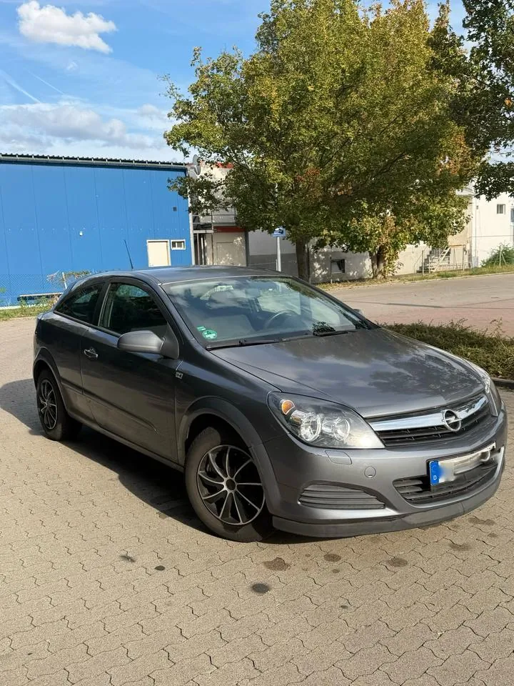 Opel Astra Gtc