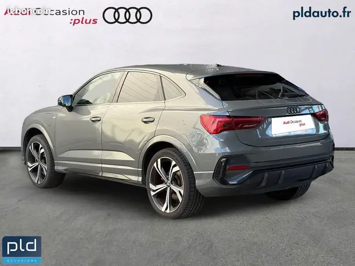 Audi Q3 2023 photo 3
