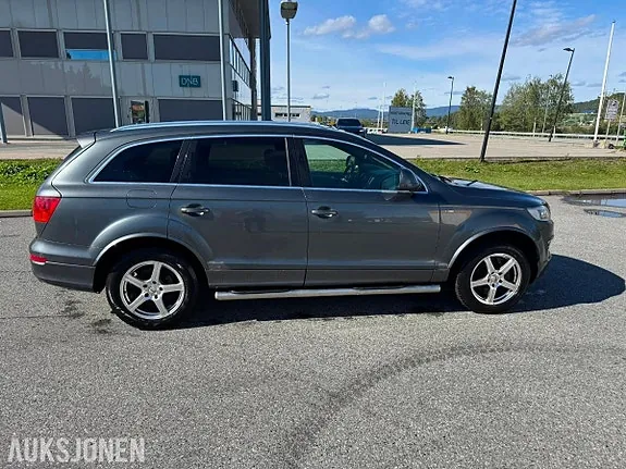 Audi Q7 2008 photo 4
