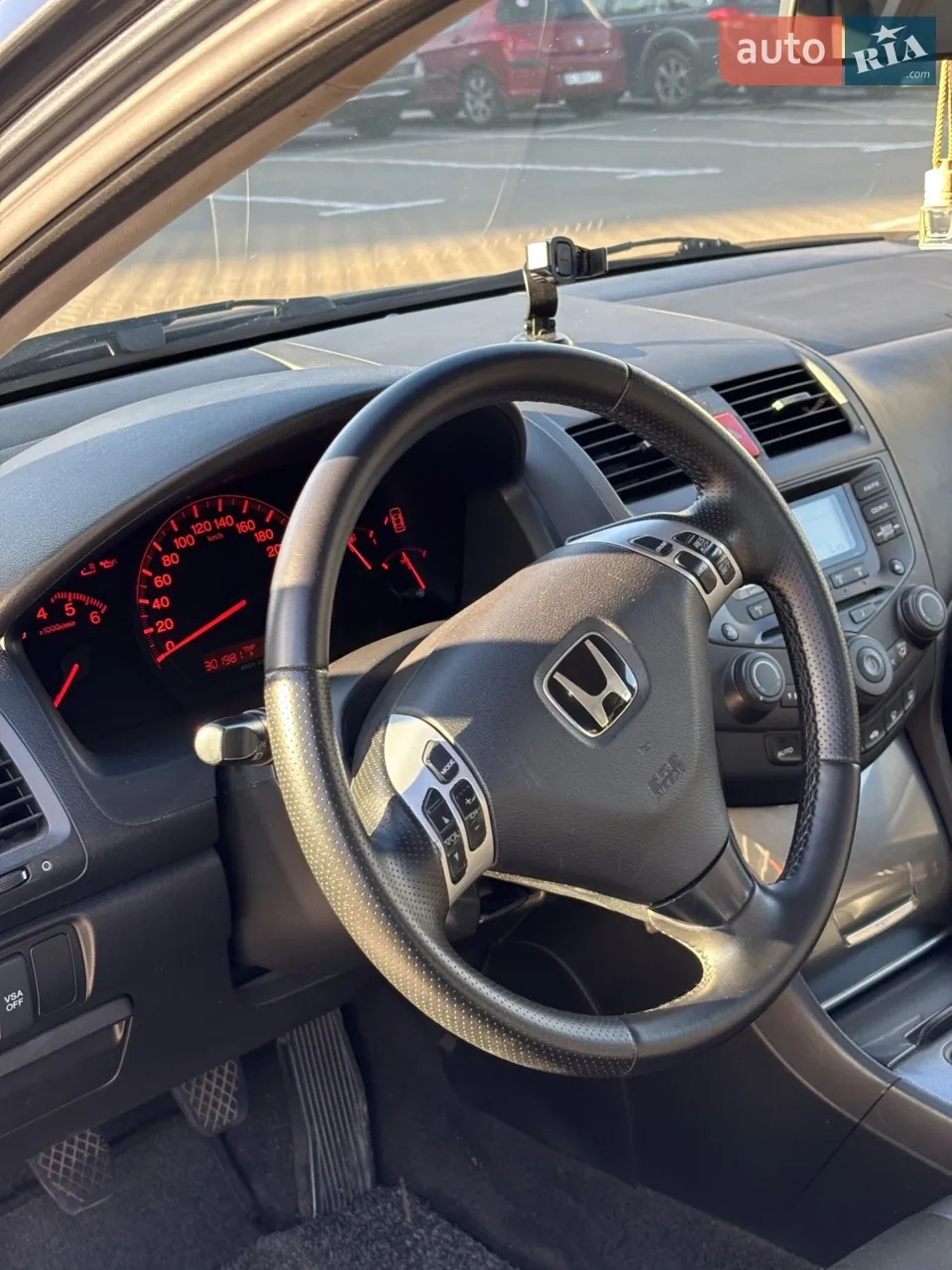 Honda Accord 2004 photo 3