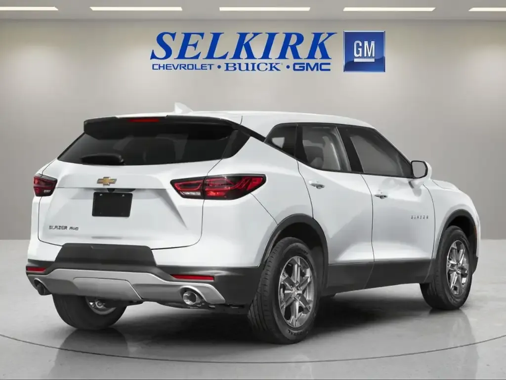 Chevrolet Blazer 2024 photo 2