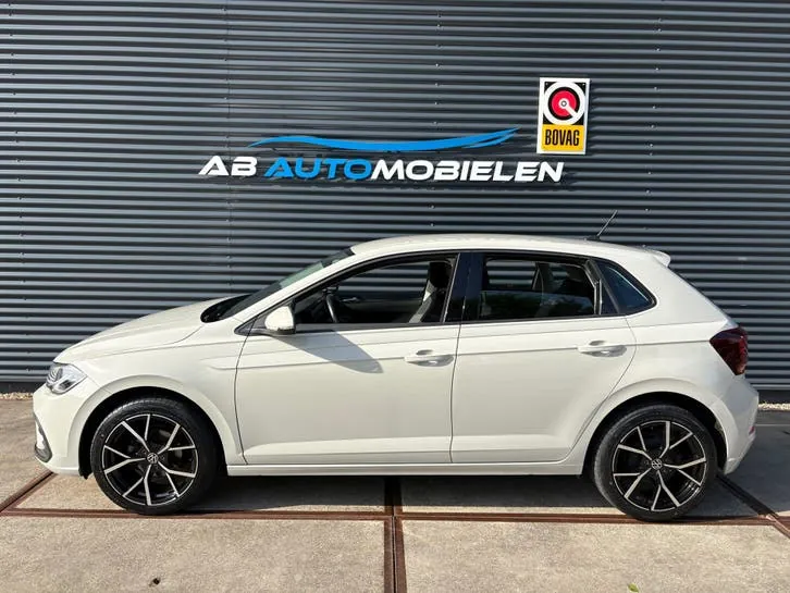 Volkswagen Polo 2022 photo 2
