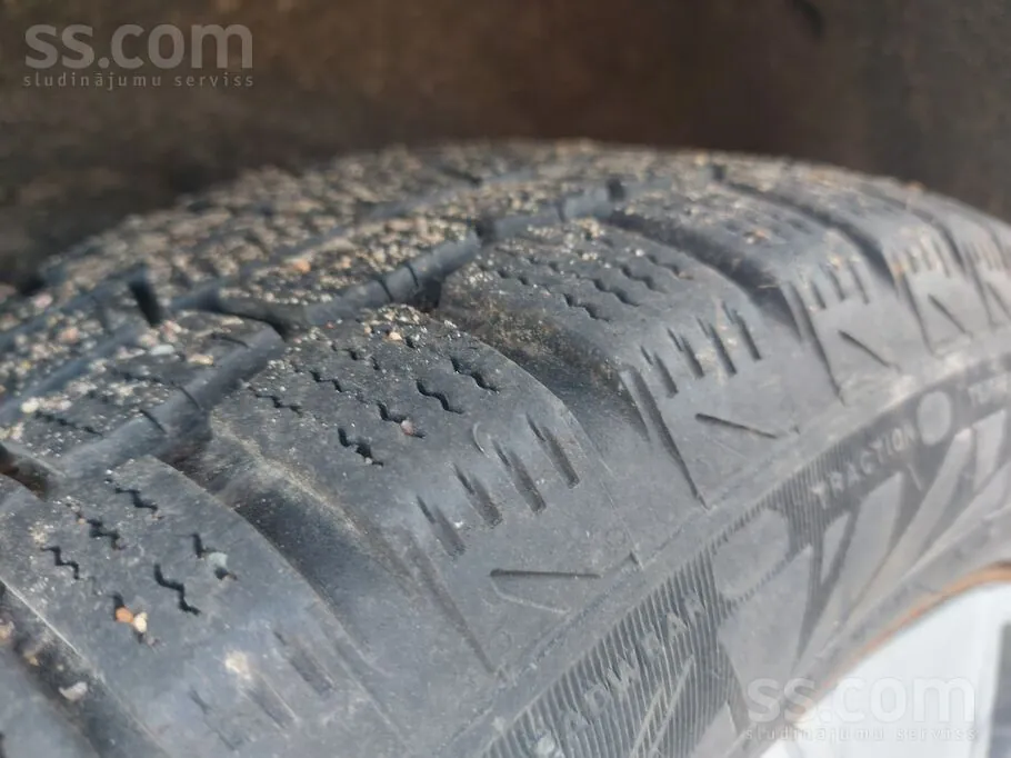 Volvo V70 2003 photo 5