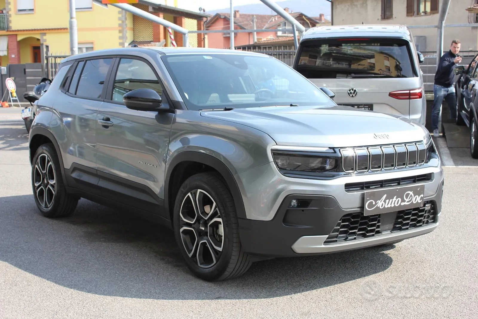 Jeep Avenger Summit 2026 photo 3
