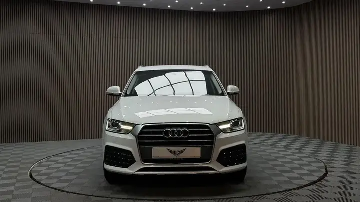Audi Q3 2018 photo 5