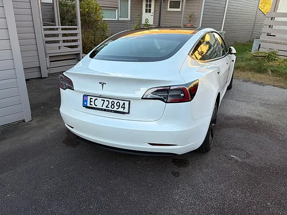 Tesla Model 3 2021 photo 4