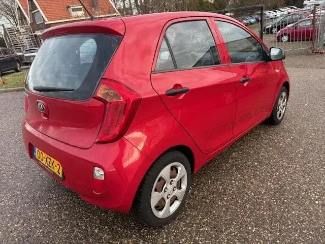 Kia Picanto 2012 photo 3