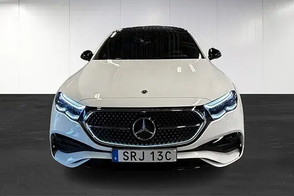 Mercedes-Benz E300 De 2026 photo 5