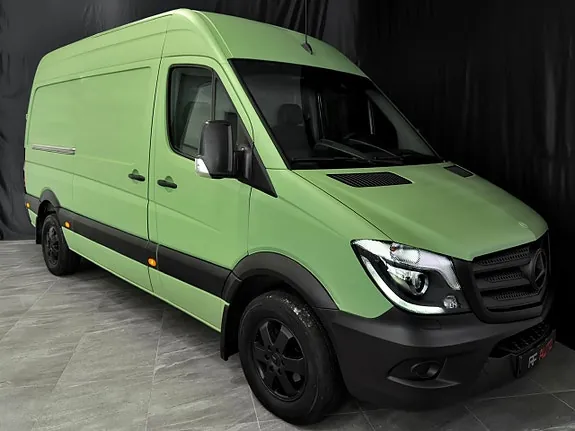 Mercedes-Benz Sprinter 319 2014 photo 2