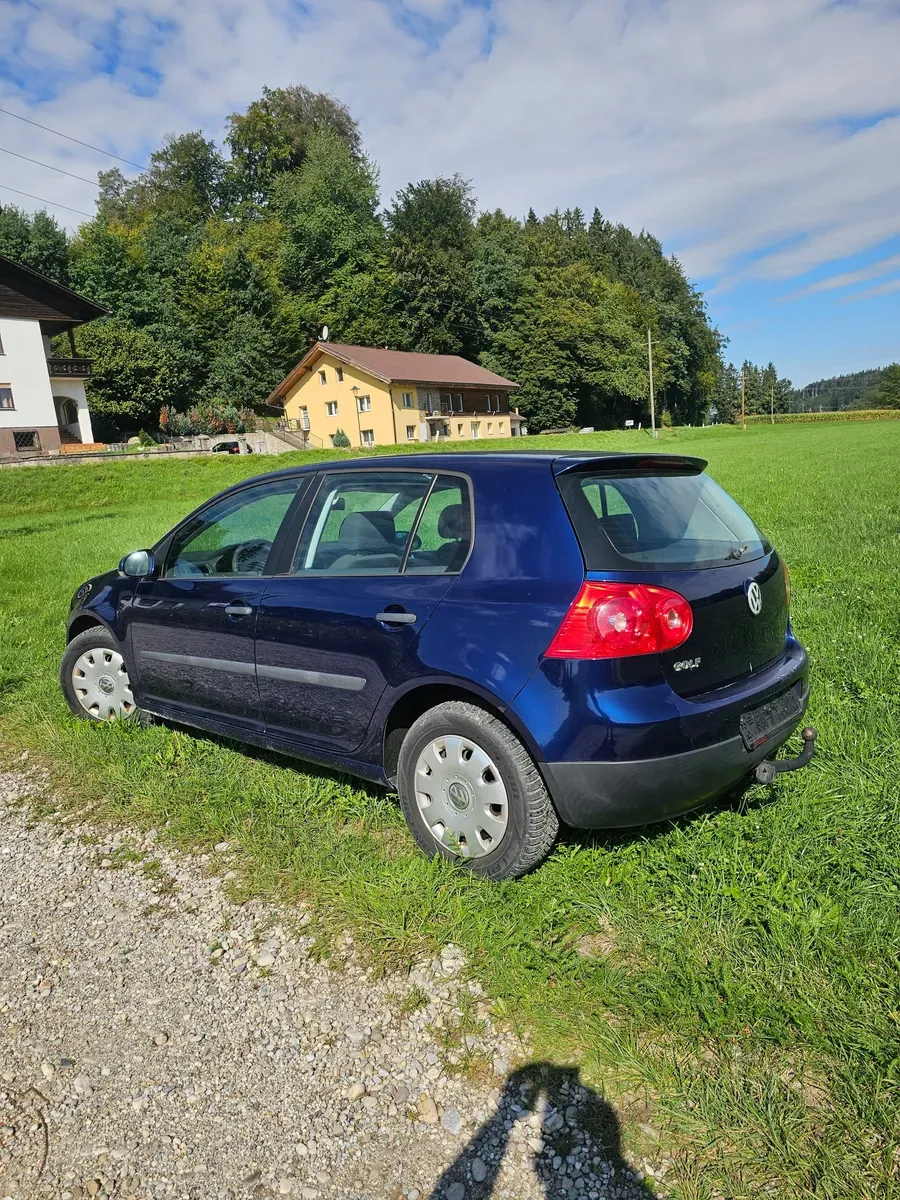 Volkswagen Golf 2004 photo 2